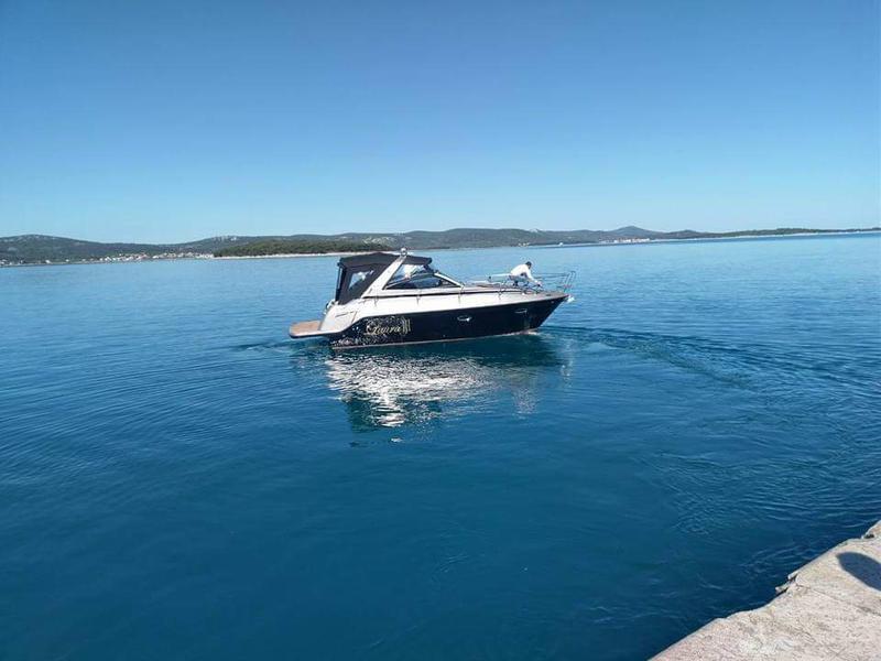 Book yachts online - motorboat - Mirakul 30 Sport SE - Laura III - rent