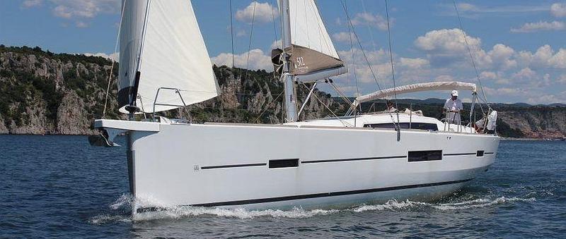 Book yachts online - sailboat - Dufour 430 GL - Tahiri - rent