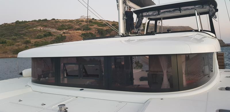 Book yachts online - catamaran - Lagoon 42 - Midas - rent