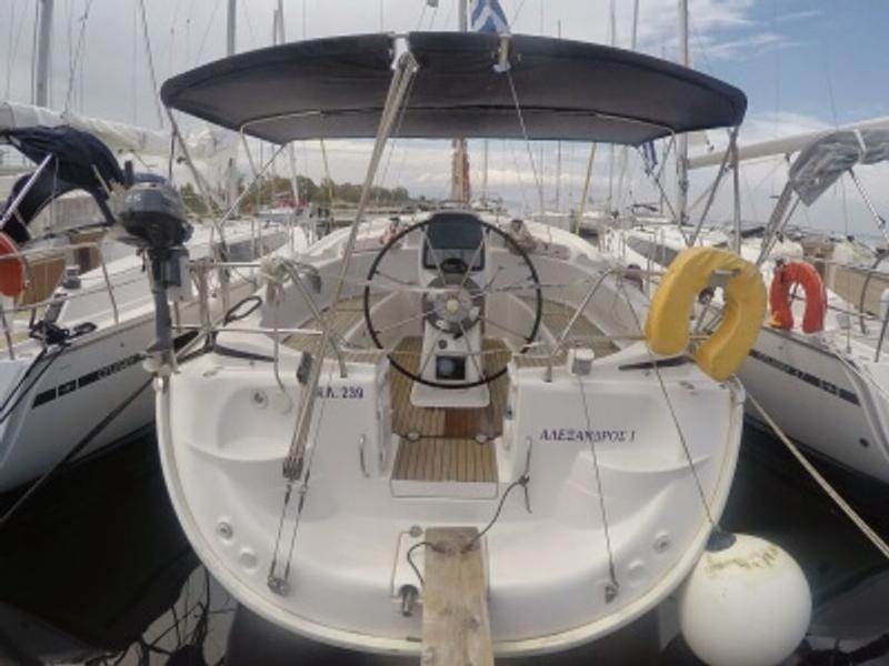 Book yachts online - sailboat - Bavaria 37 Cruiser - Alexandros I - rent