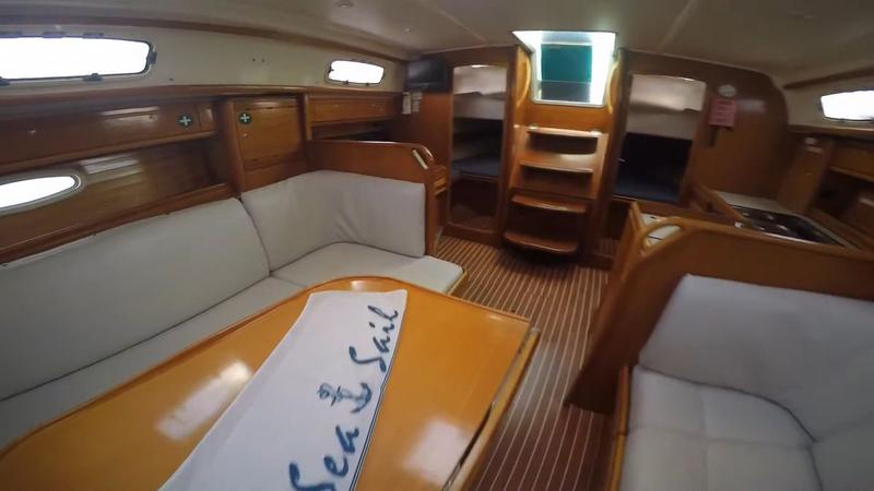 Book yachts online - sailboat - Bavaria 37 Cruiser - Alexandros III - rent