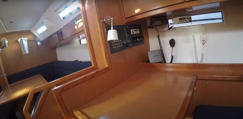 Book yachts online - sailboat - Bavaria 40 Cruiser - Vlasis - rent