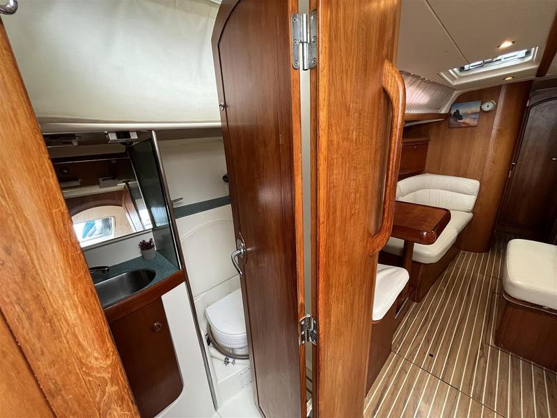 Book yachts online - sailboat - Sun Odyssey 43 - Irene - rent