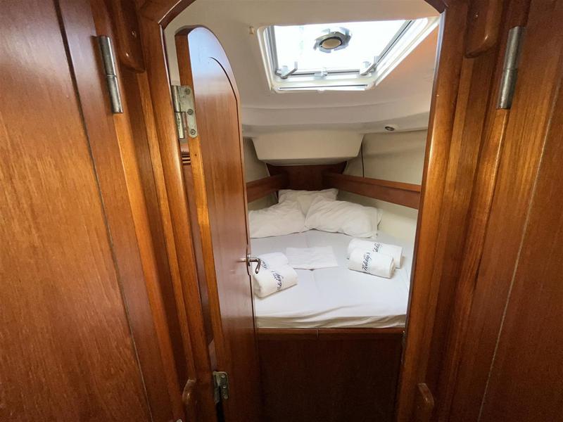 Book yachts online - sailboat - Sun Odyssey 43 - Irene - rent