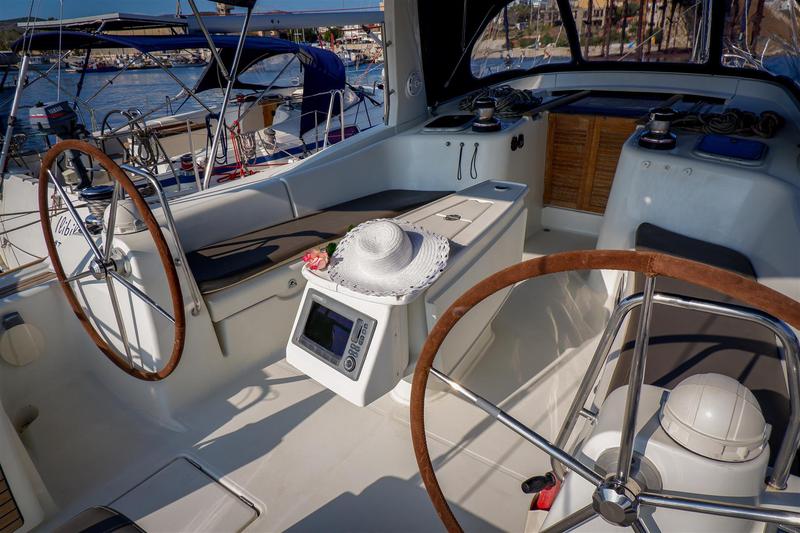 Book yachts online - sailboat - Oceanis 50 - Kookoo (A/C , Generator , Bow Thruster , Solar , Electric winches, Refit 2022) - rent