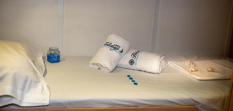 Book yachts online - sailboat - Elan 45 Impression - ALEXE - rent