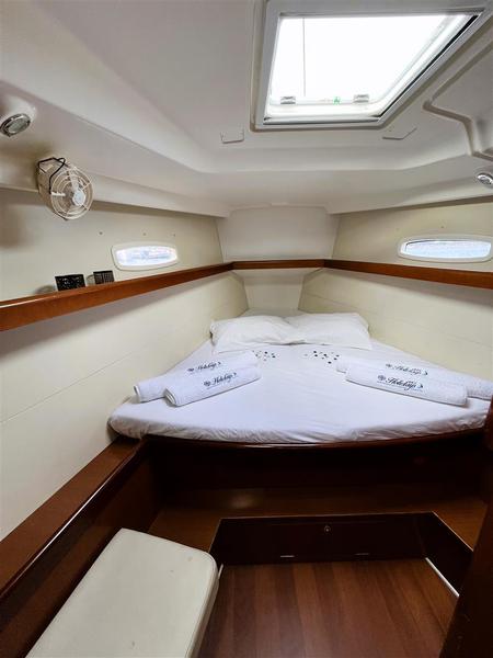 Book yachts online - sailboat - Oceanis 43+ - Twins - rent