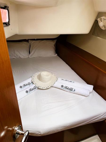 Book yachts online - sailboat - Oceanis 43+ - Twins - rent