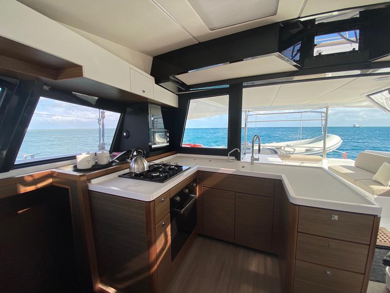 Book yachts online - catamaran - Nautitech 46 Fly - Sea Spirit III - rent