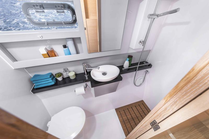 Book yachts online - catamaran - Nautitech 40 Open - Sea Spirit - rent