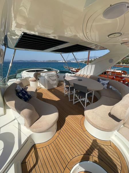 Book yachts online - motorboat - Azimut 80 - Alibi - rent