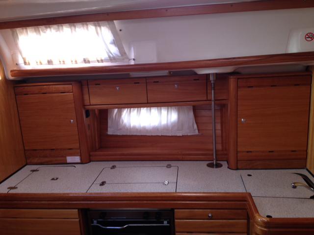 Book yachts online - sailboat - Bavaria 39 Cruiser - Nemesis - rent