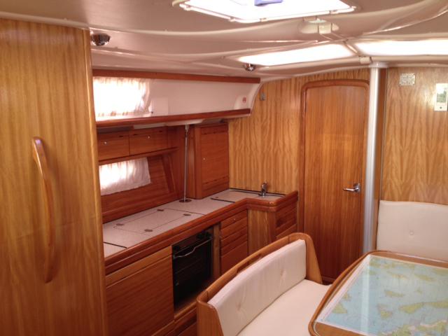 Book yachts online - sailboat - Bavaria 39 Cruiser - Nemesis - rent