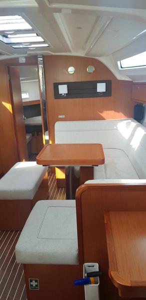 Book yachts online - sailboat - Bavaria 41 Cruiser - Alkyoni - rent