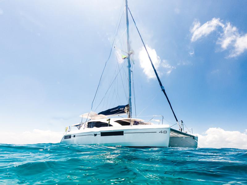 Book yachts online - catamaran - Leopard 48 - Sunday Kinga - rent
