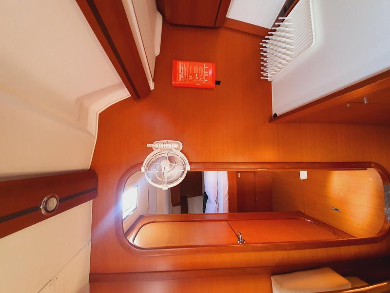 Book yachts online - sailboat - Dufour 405 - Namaste - rent