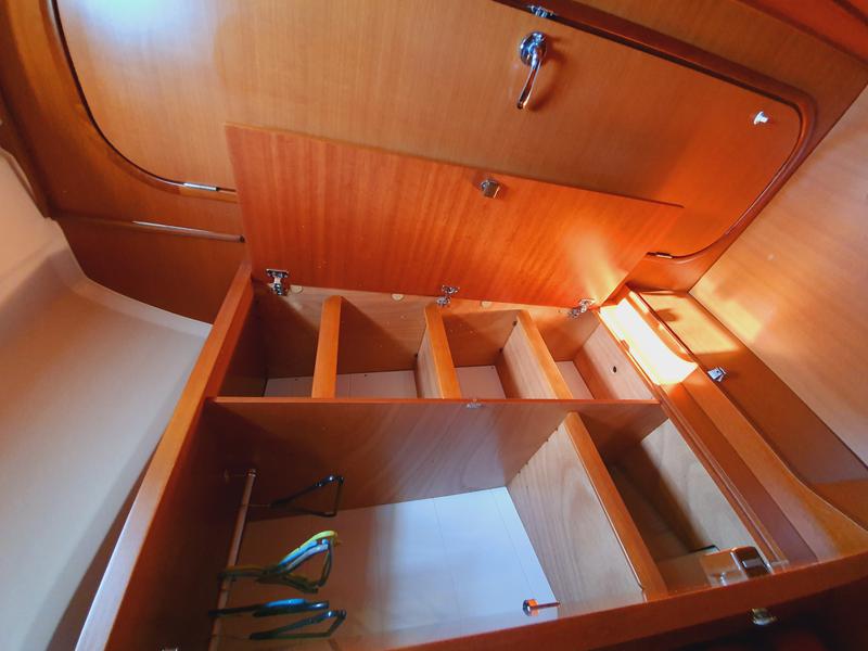 Book yachts online - sailboat - Dufour 405 - Namaste - rent