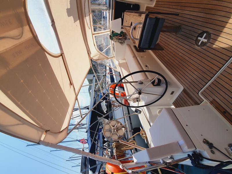 Book yachts online - sailboat - Dufour 405 - Namaste - rent