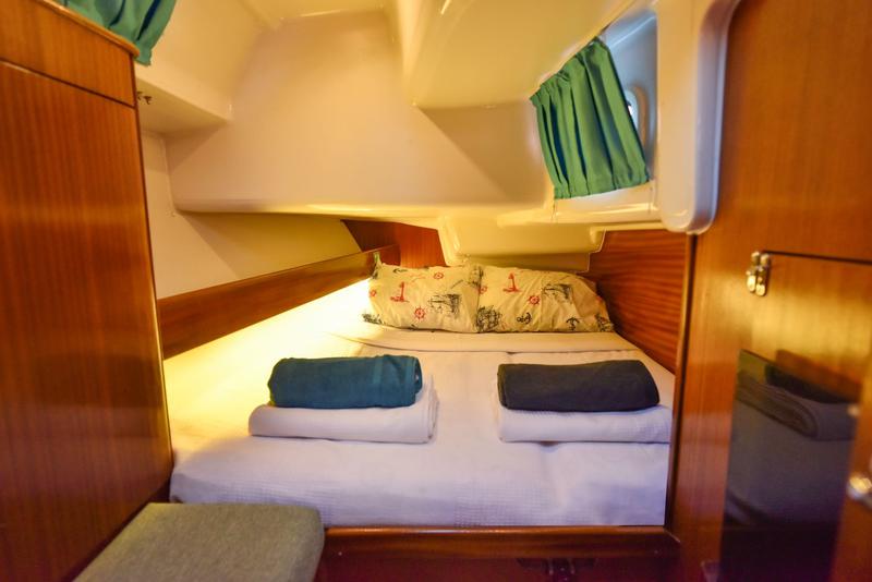 Book yachts online - sailboat - Bavaria 44 Cruiser - Sahbaz - rent