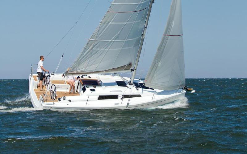 Book yachts online - sailboat - Hanse 315 - Nautilus - rent