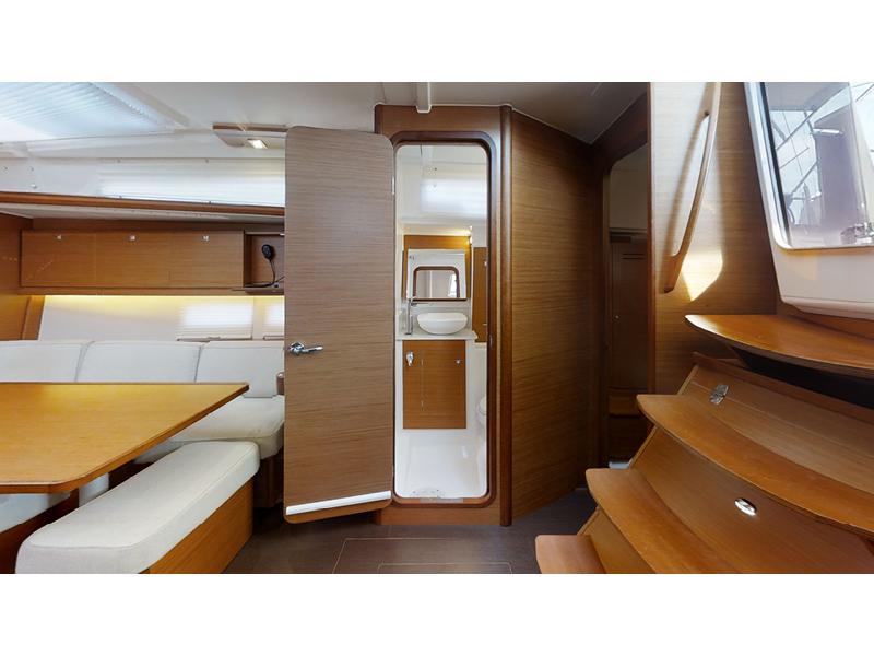 Book yachts online - sailboat - Dufour 390 Grand Large - Sara - rent