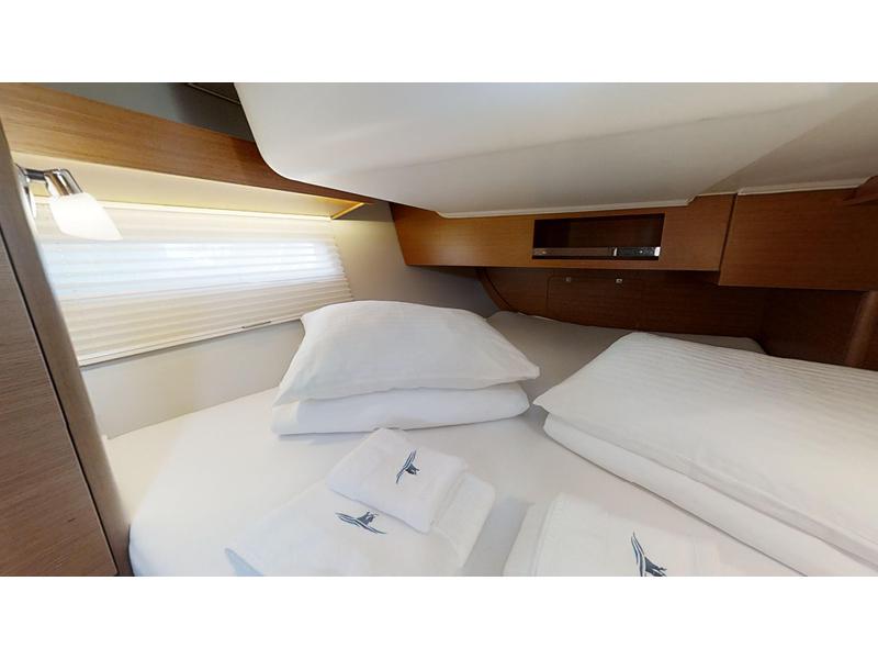 Book yachts online - sailboat - Dufour 390 Grand Large - Mimi - rent