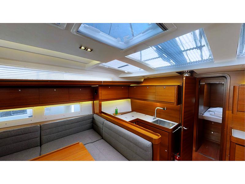 Book yachts online - sailboat - Dufour 512 Grand Large - Staccato - rent