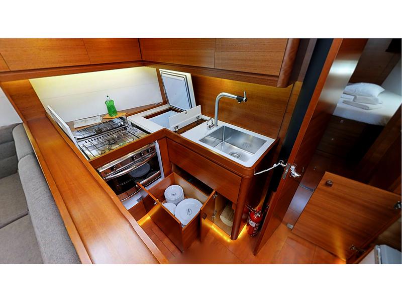 Book yachts online - sailboat - Dufour 512 Grand Large - Staccato - rent