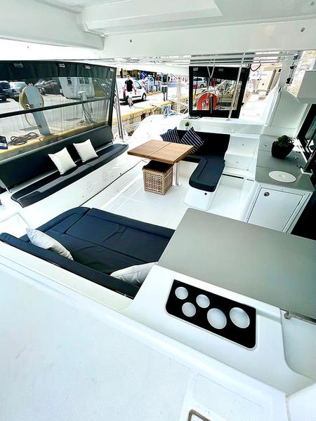 Book yachts online - catamaran - Lagoon 46 - KeYMA - rent