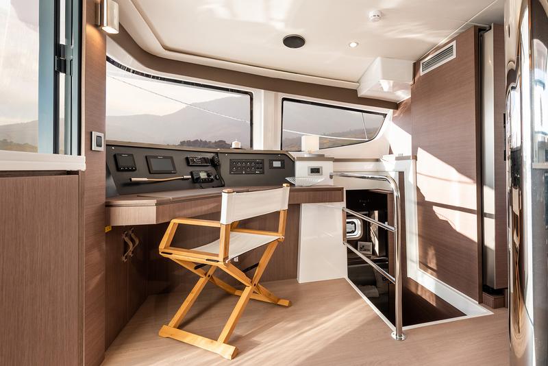 Book yachts online - catamaran - Bali 4.6 - Senior - rent