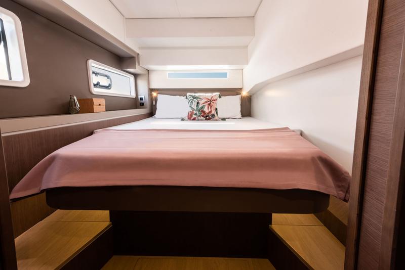 Book yachts online - catamaran - Bali 4.2 - Toddler - rent