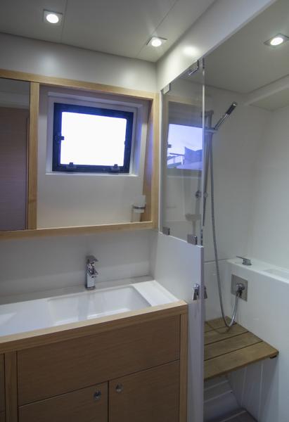 Book yachts online - catamaran - Lagoon 560 - Cool Change - rent