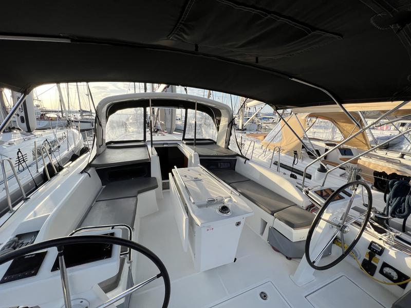 Book yachts online - sailboat - Oceanis 46.1 - Serenity - rent
