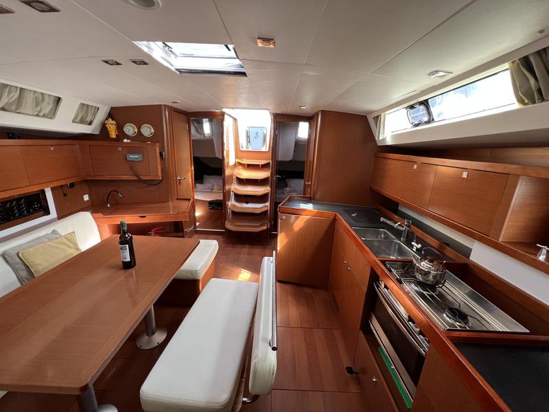 Book yachts online - sailboat - Oceanis 45 - Aurora - rent