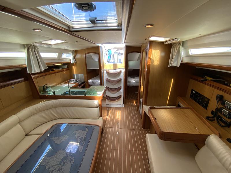 Book yachts online - sailboat - Sun Odyssey 42 i - Imagine - rent