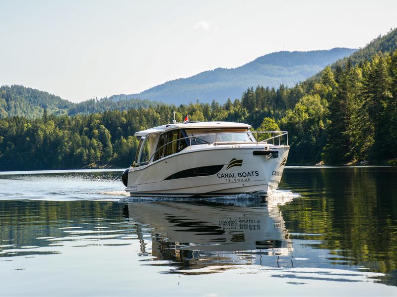 Book yachts online - motorboat - Greenline 33 - Kragerø - rent