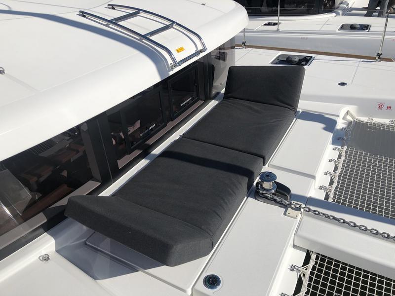 Book yachts online - catamaran - Lagoon 40 - Geo - rent