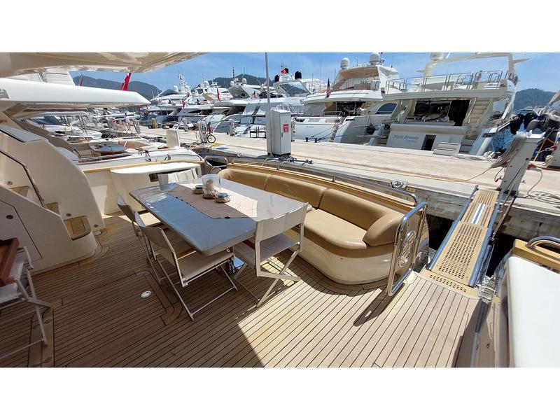 Book yachts online - motorboat - Evo Marine Deauville 760 - My Way  - rent