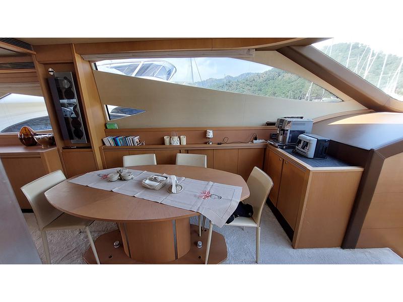 Book yachts online - motorboat - Evo Marine Deauville 760 - My Way  - rent