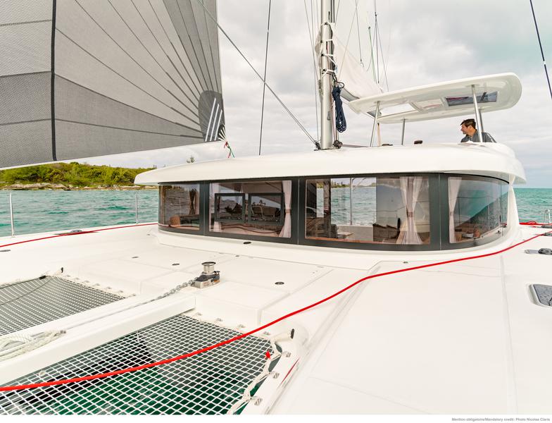 Book yachts online - catamaran - Lagoon 42 - Fujin - rent