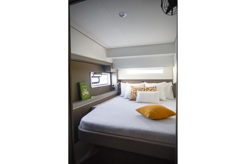 Book yachts online - catamaran - Bali 4.2 - Sah Mat - rent