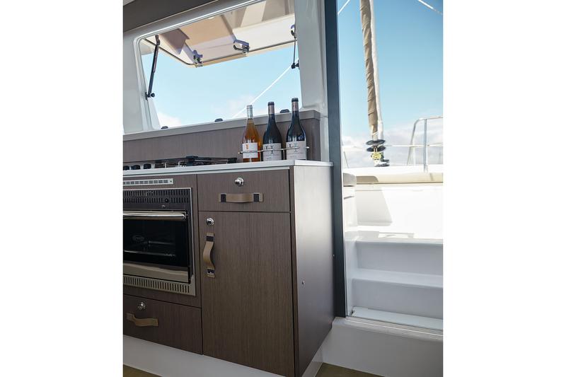 Book yachts online - catamaran - Bali 4.2 - Sah Mat - rent