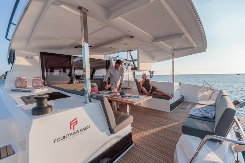 Book yachts online - catamaran - Isla 40 - Ares X - rent