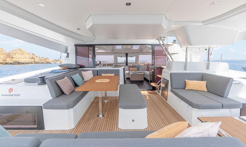 Book yachts online - catamaran - Elba 45 - Halle Berry - rent