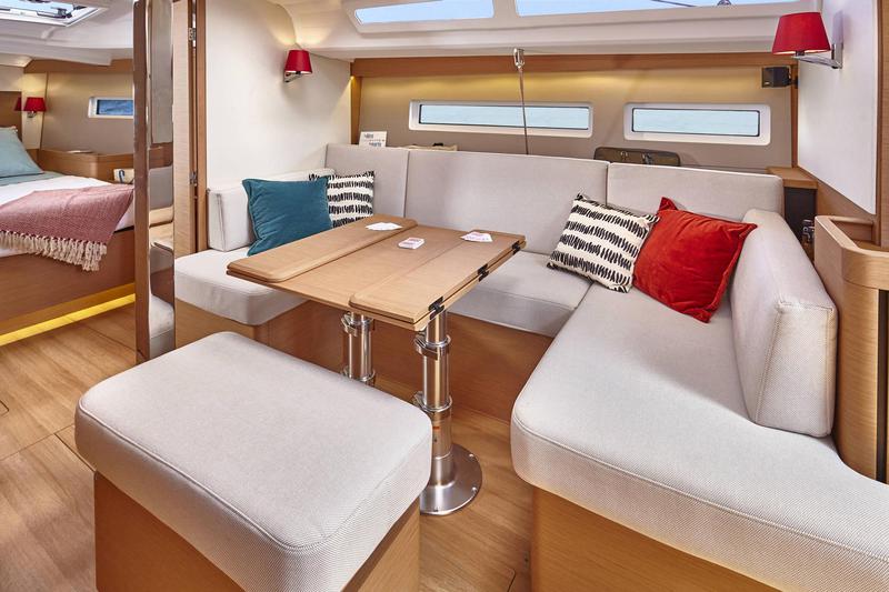 Book yachts online - sailboat - Sun Odyssey 440 - Trinity - rent
