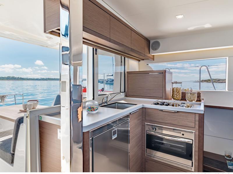 Book yachts online - catamaran - Lagoon 40 - Bubi - rent