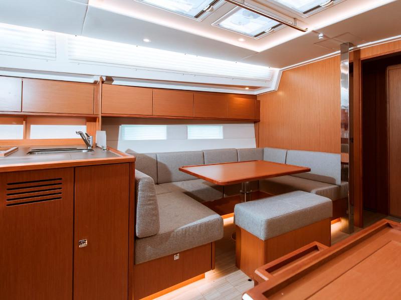 Book yachts online - sailboat - Bavaria C50 - CALIPSO - rent