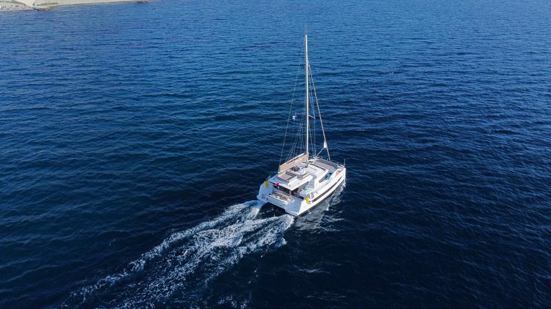 Book yachts online - catamaran - Bali 4.4 - ROSINA - rent