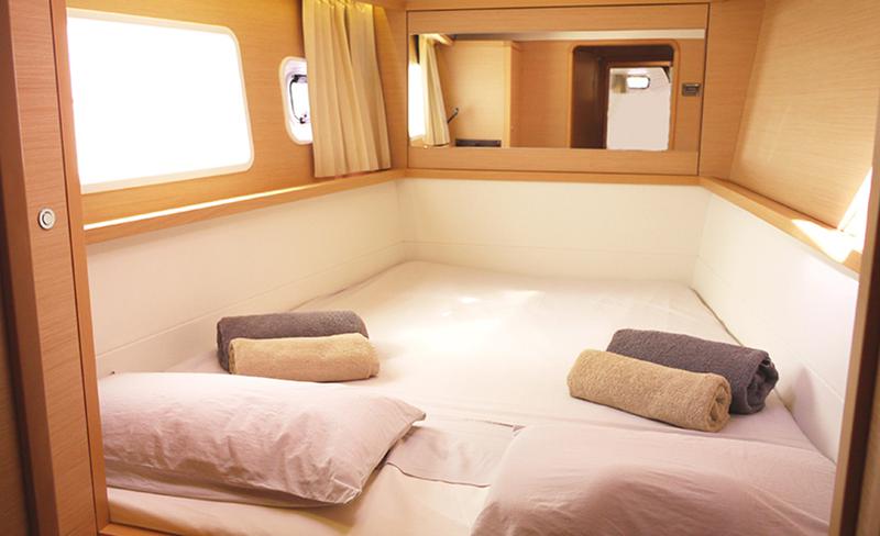 Book yachts online - catamaran - Lagoon 450 - Balok - rent