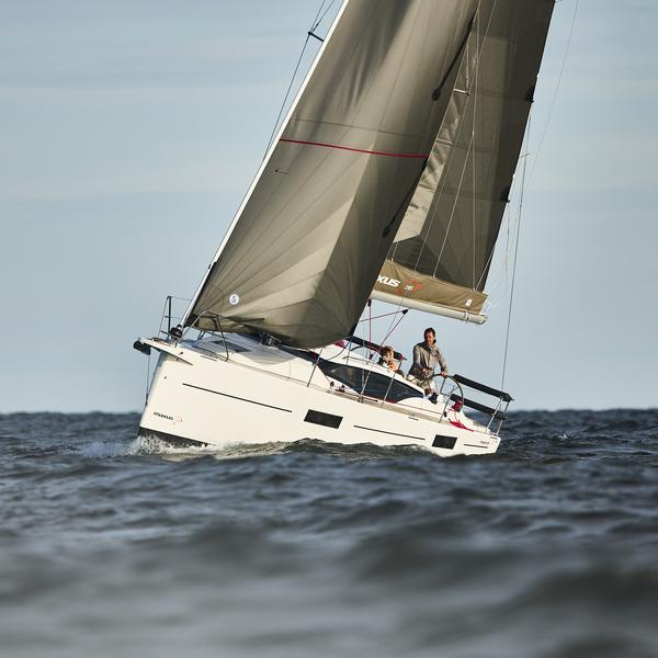Book yachts online - sailboat - Maxus 35 - Amazonia - rent